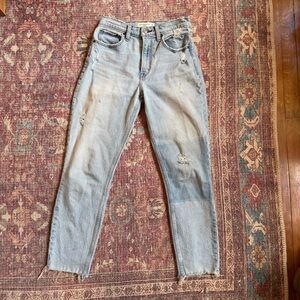 Abercrombie & Fitch The Mom high rise Patchwork Distressed Light Blue Jeans 25/0